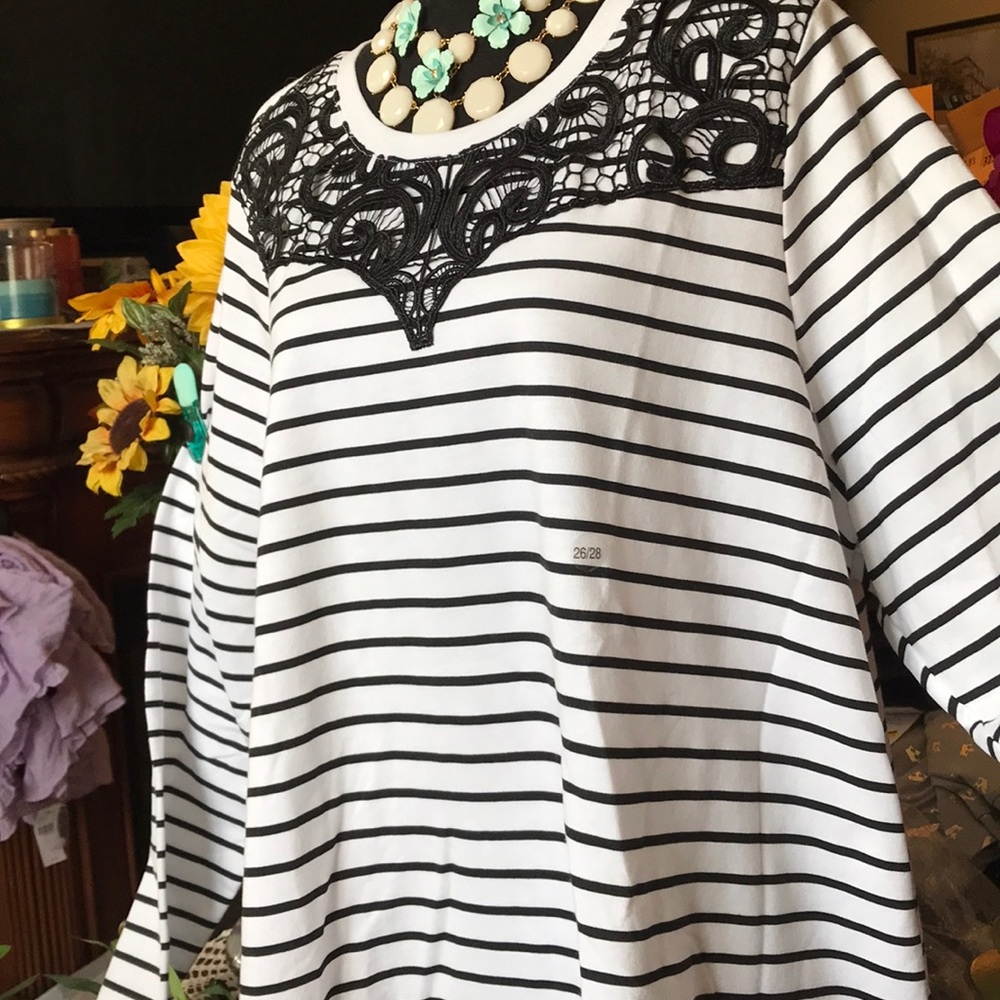 LOWEST 🌺 NWT LANE BRYANT Sz14/16 or 18/20 STRIPE SWEATSHIRT TOP - Picture 2 of 13